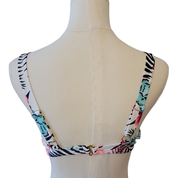 NWT So Malibu Tropical Print Flounce Bikini Top - Picture 2 of 3